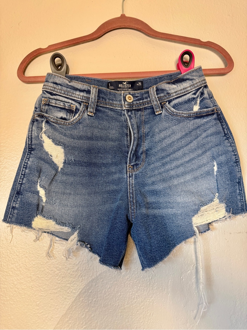 Hollister Ripped High-Rise Denim Shorts - Medium Blue